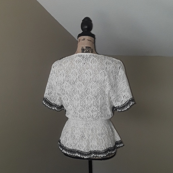 Anthropologie Hazel Lace Bat Wing Blouse - Picture 5 of 13